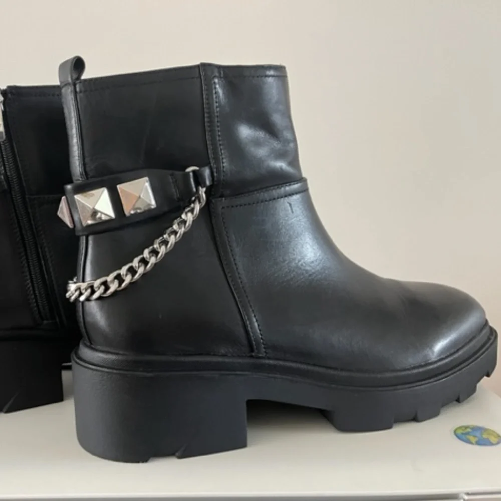 MARC FISHER WATY CHELSEA BOOT LEATHER Sz. 11M NWOT - Picture 8 of 12